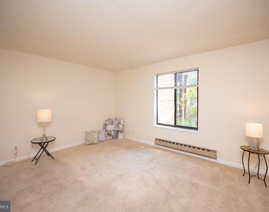 15310 Beaverbrook Court - Photo Thumbnail 9