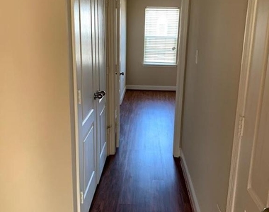 11876 Country Squire Way - Photo Thumbnail 5