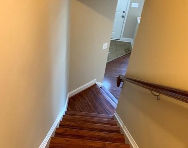 11876 Country Squire Way - Photo Thumbnail 7