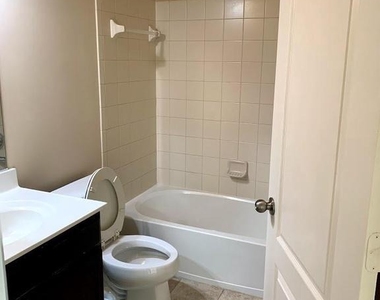 11876 Country Squire Way - Photo Thumbnail 14