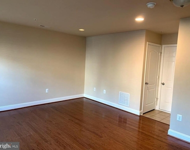 11876 Country Squire Way - Photo Thumbnail 4