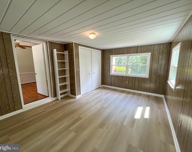 10001 Woodhill Road - Photo Thumbnail 16