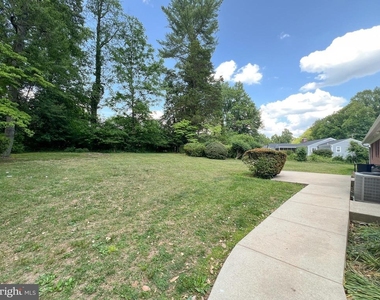 10001 Woodhill Road - Photo Thumbnail 28