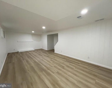 10001 Woodhill Road - Photo Thumbnail 24