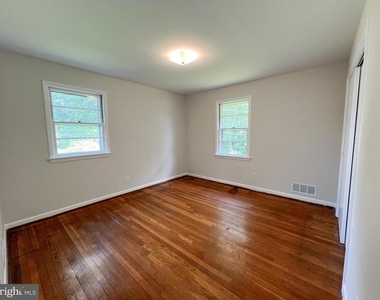 10001 Woodhill Road - Photo Thumbnail 19