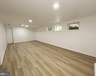 10001 Woodhill Road - Photo Thumbnail 27