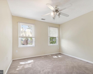 7435 Crestberry Lane - Photo Thumbnail 26