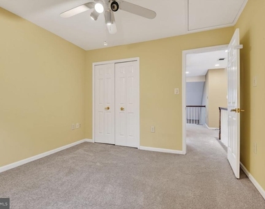 7435 Crestberry Lane - Photo Thumbnail 28