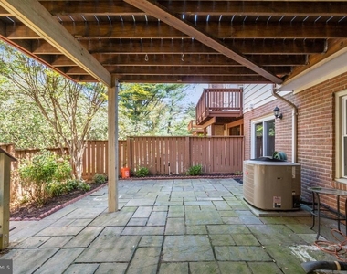 7435 Crestberry Lane - Photo Thumbnail 45