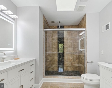 7435 Crestberry Lane - Photo Thumbnail 22