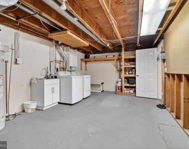 7435 Crestberry Lane - Photo Thumbnail 42