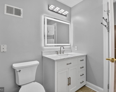 7435 Crestberry Lane - Photo Thumbnail 30