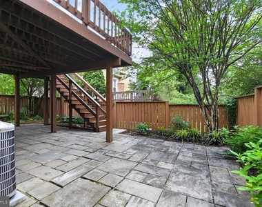 7435 Crestberry Lane - Photo Thumbnail 48