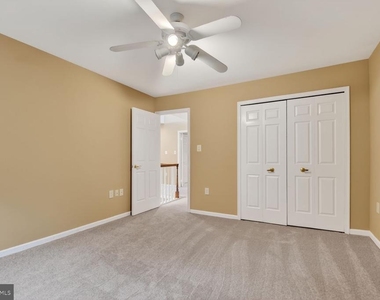 7435 Crestberry Lane - Photo Thumbnail 29
