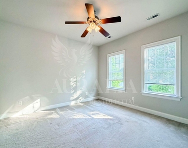 7754 Acc Boulevard - Photo Thumbnail 27