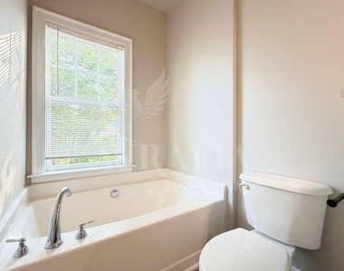 7754 Acc Boulevard - Photo Thumbnail 30