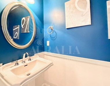 7754 Acc Boulevard - Photo Thumbnail 8