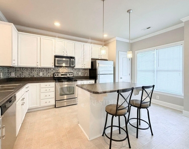 7754 Acc Boulevard - Photo Thumbnail 6