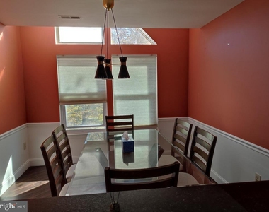 7671 Coachlight Lane - Photo Thumbnail 23