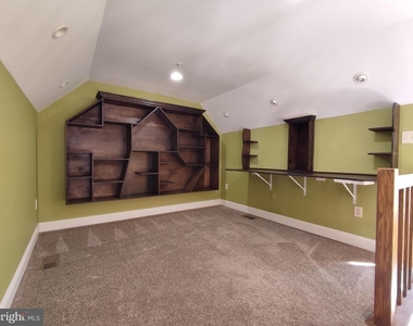 7671 Coachlight Lane - Photo Thumbnail 29