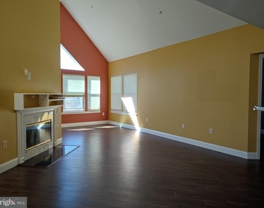 7671 Coachlight Lane - Photo Thumbnail 25