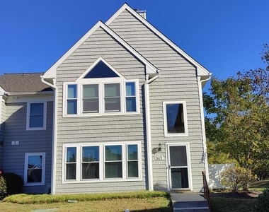 7671 Coachlight Lane - Photo Thumbnail 1