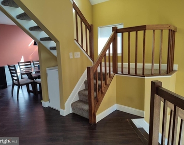 7671 Coachlight Lane - Photo Thumbnail 27