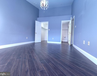 7671 Coachlight Lane - Photo Thumbnail 10