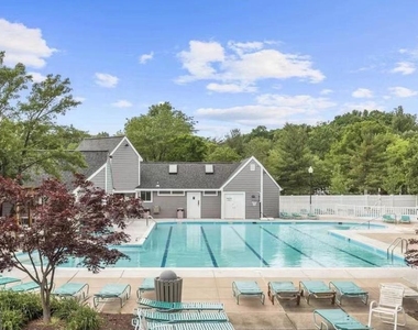 7671 Coachlight Lane - Photo Thumbnail 32