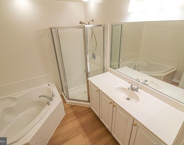 10808 Warfield Place - Photo Thumbnail 19