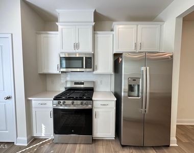 947 Kensley Grove Lane - Photo Thumbnail 11