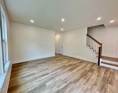 951 Kensley Grove Lane - Photo Thumbnail 7