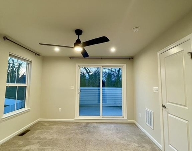 7042 Cedar Avenue - Photo Thumbnail 14
