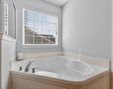 1628 Fern Hollow Trail - Photo Thumbnail 21