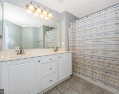 2501 Hemingway Drive - Photo Thumbnail 16