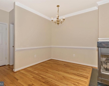 7 South Street W - Photo Thumbnail 7