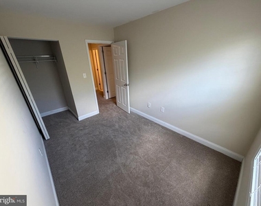 534 Lancaster Place - Photo Thumbnail 10