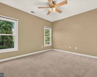 6430 Bellevue Place - Photo Thumbnail 28