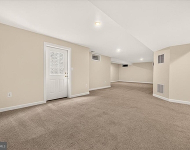 6430 Bellevue Place - Photo Thumbnail 30