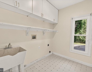 6430 Bellevue Place - Photo Thumbnail 17