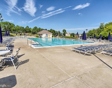 6430 Bellevue Place - Photo Thumbnail 47