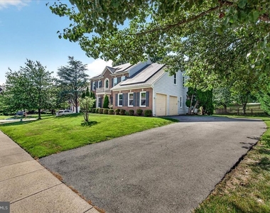 6430 Bellevue Place - Photo Thumbnail 43