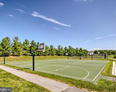6430 Bellevue Place - Photo Thumbnail 56