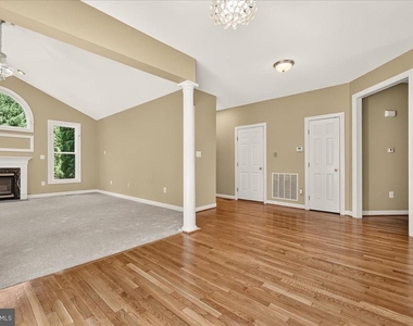 6430 Bellevue Place - Photo Thumbnail 3