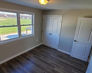 4007 Saint Augustine Lane - Photo Thumbnail 9
