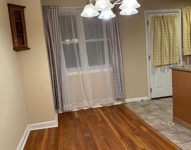 1513 Aldeney Avenue - Photo Thumbnail 3
