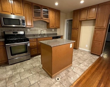 1513 Aldeney Avenue - Photo Thumbnail 6