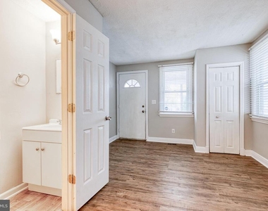5412 Clifton Avenue - Photo Thumbnail 12