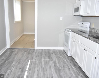 2902 Michigan Avenue - Photo Thumbnail 4