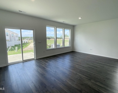 7424 Bourbon Briar Drive - Photo Thumbnail 7